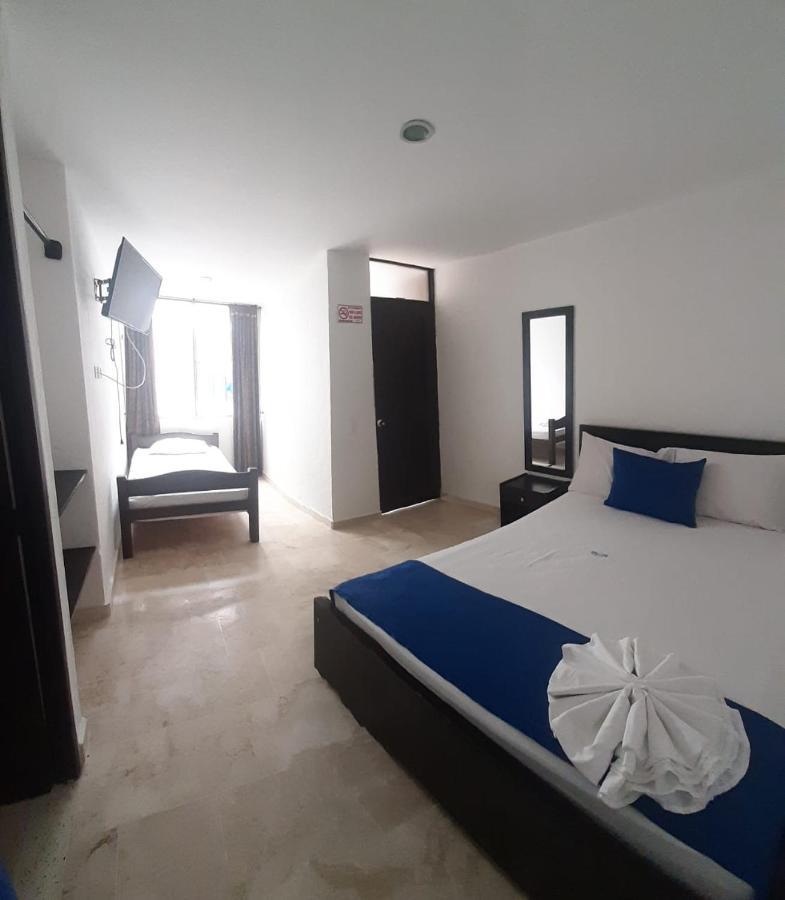 Blue Star Hotel Мельгар Экстерьер фото