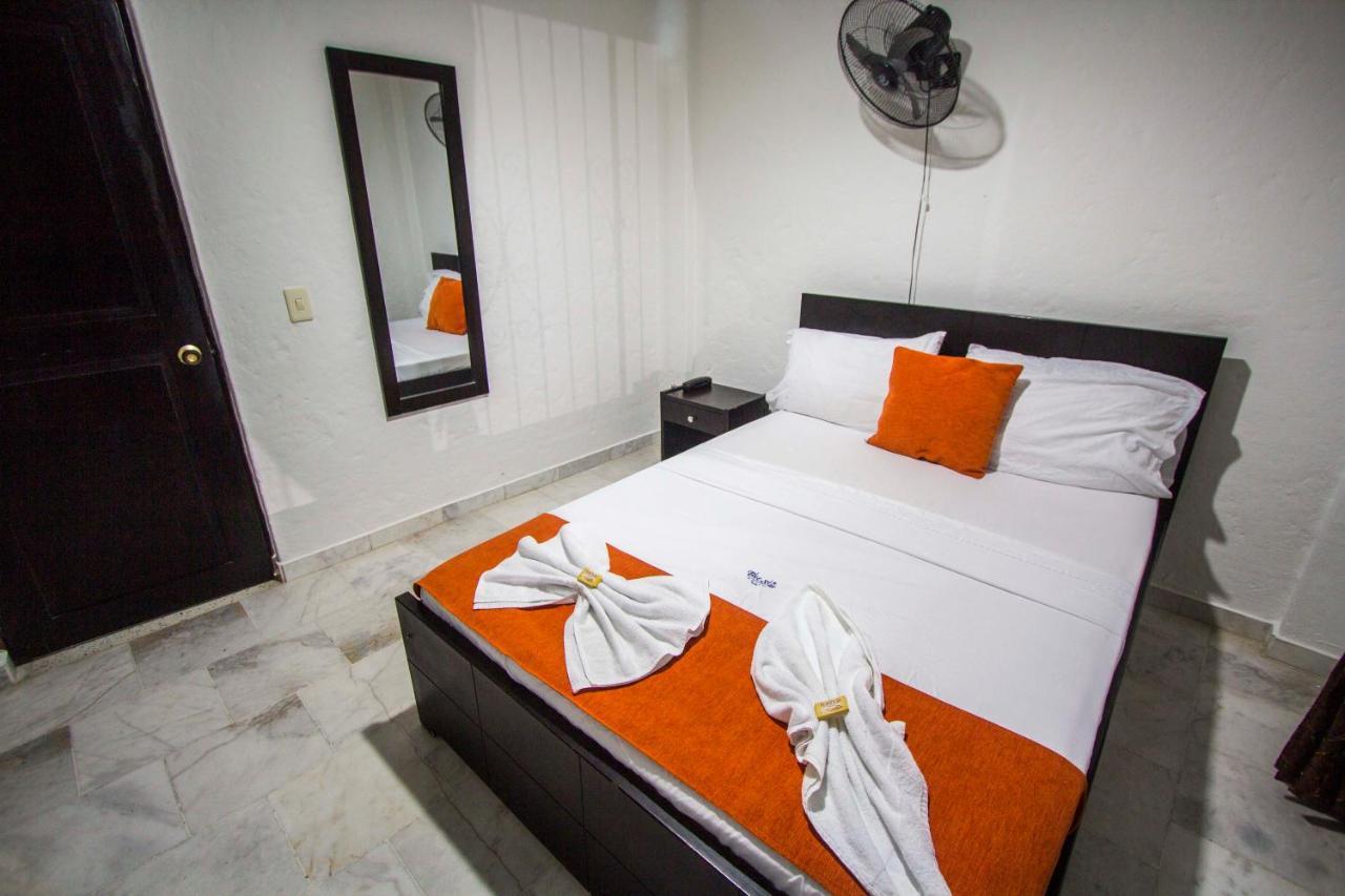 Blue Star Hotel Мельгар Экстерьер фото