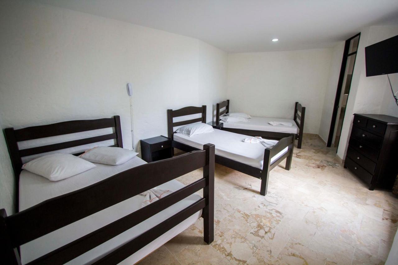 Blue Star Hotel Мельгар Экстерьер фото
