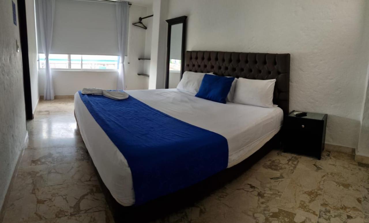 Blue Star Hotel Мельгар Экстерьер фото