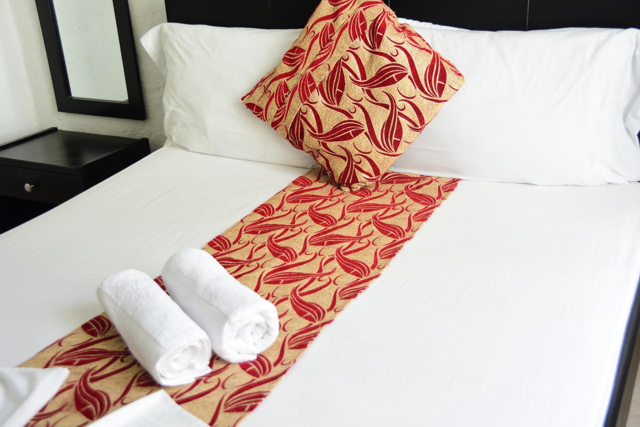 Blue Star Hotel Мельгар Экстерьер фото