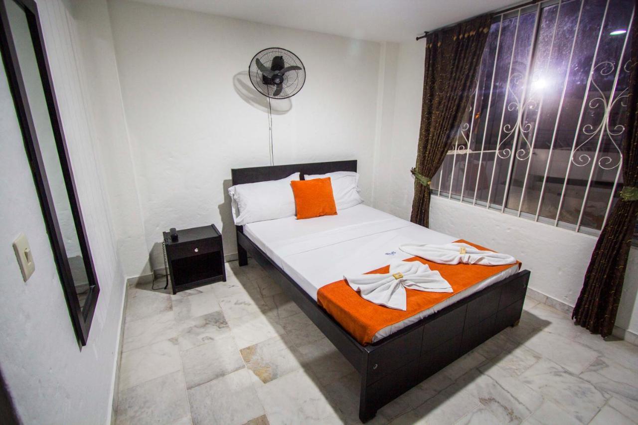 Blue Star Hotel Мельгар Экстерьер фото